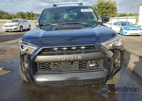 2024 Toyota 4Runner Sr5 Premium z USA, uszkodzony, nr VIN JTELU5JR0R6302308